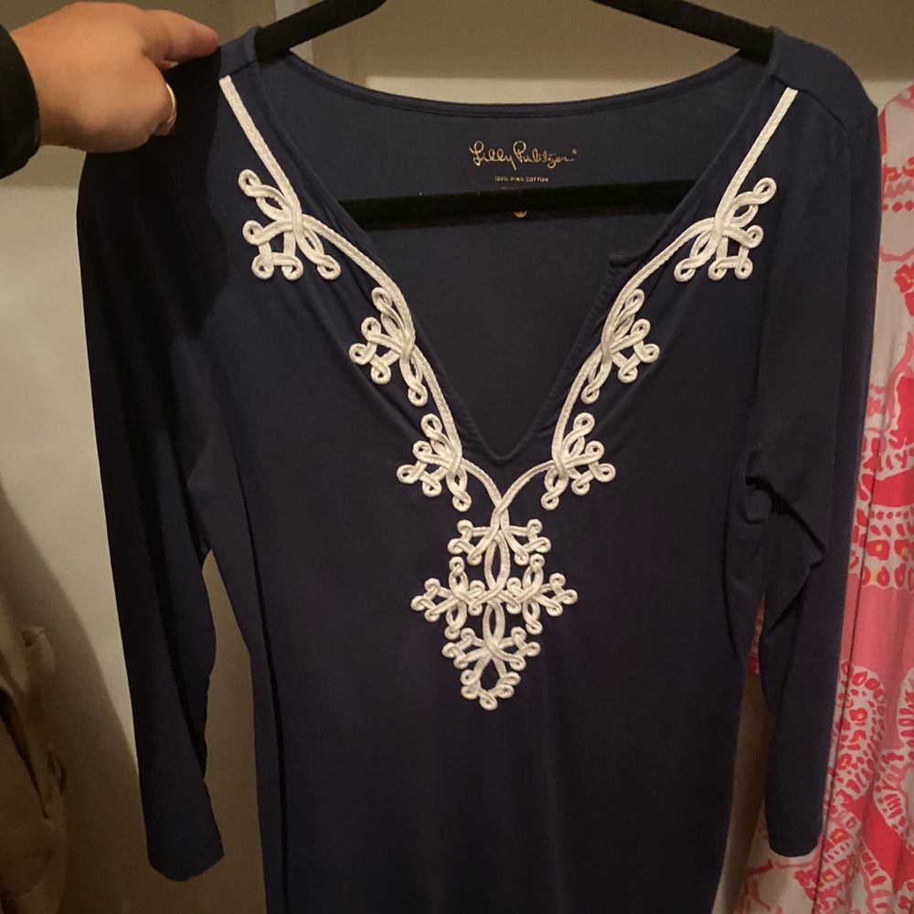 Lilly Pulitzer navy long sleeve dress.